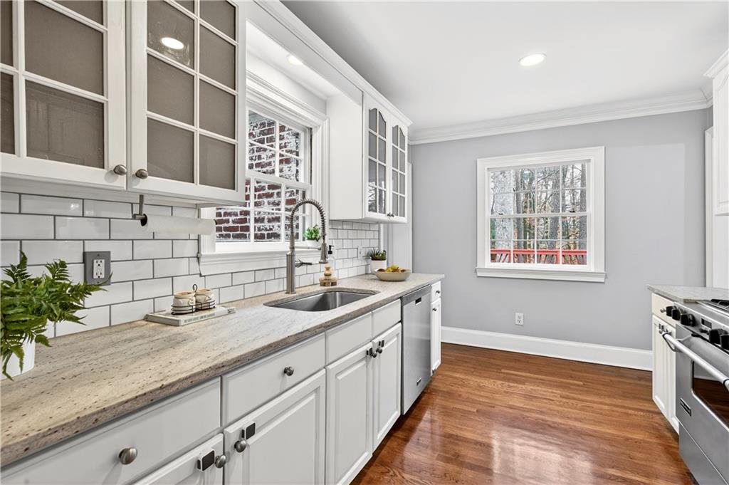 4105 Peachtree Dunwwoody Road NE