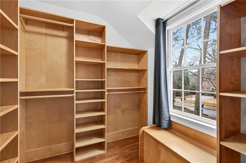 4105 Peachtree Dunwwoody Road NE