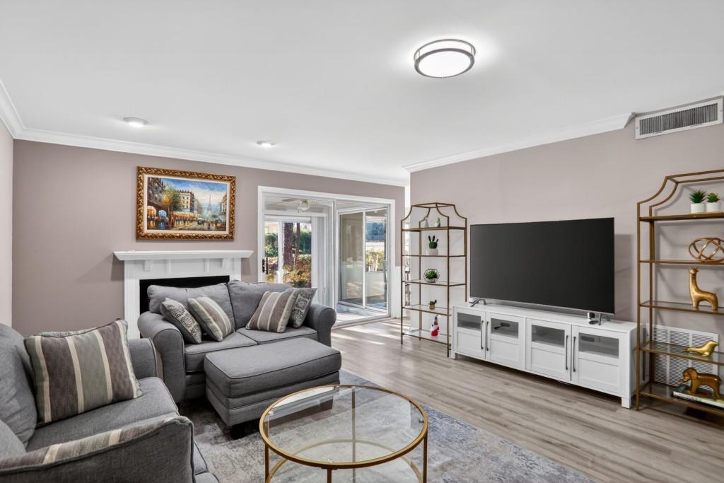 37 Middleton Court SE