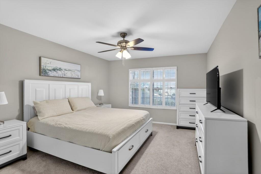 37 Middleton Court SE