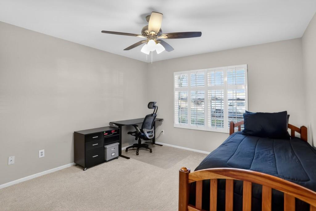 37 Middleton Court SE