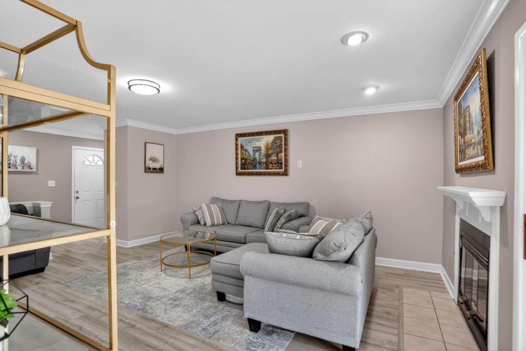 37 Middleton Court SE