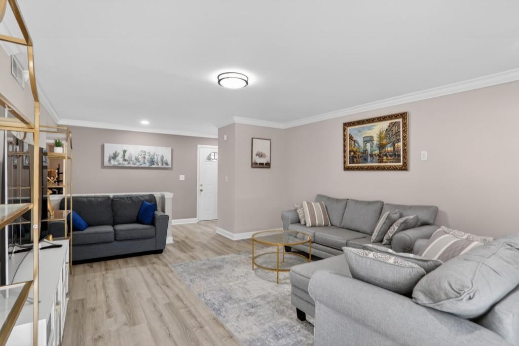 37 Middleton Court SE