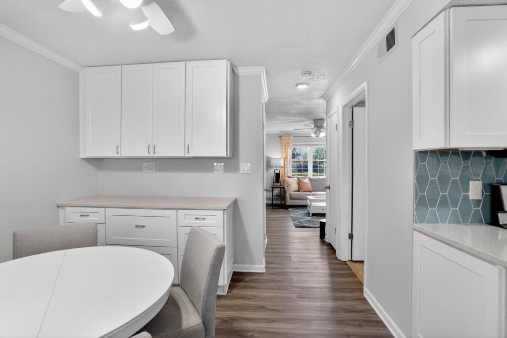 6900 Roswell Road Unit L7