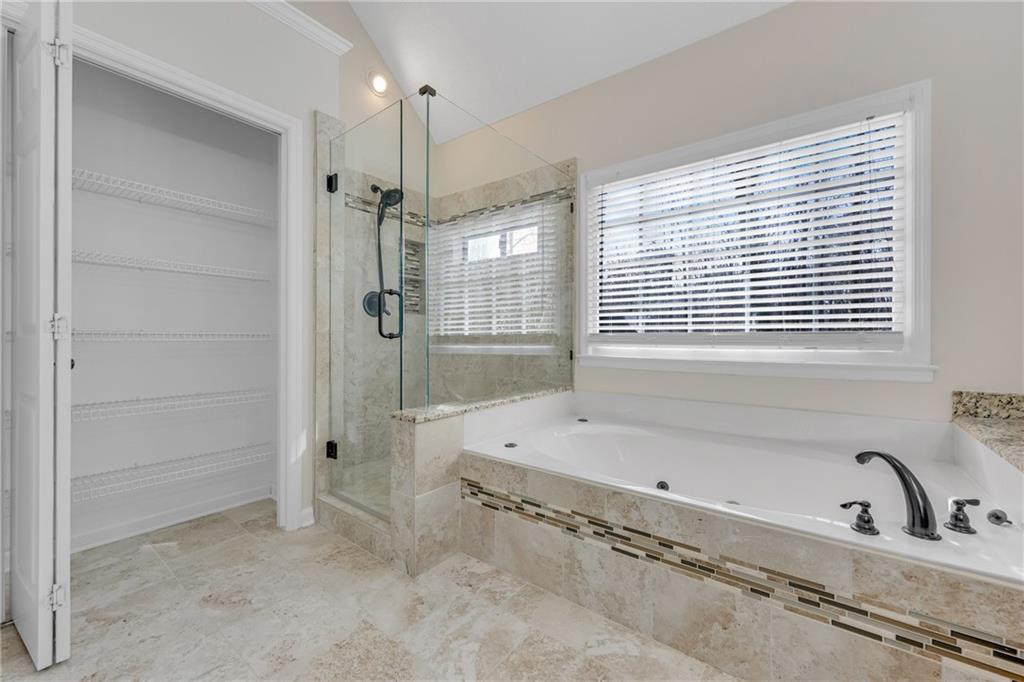 4355 Summit View