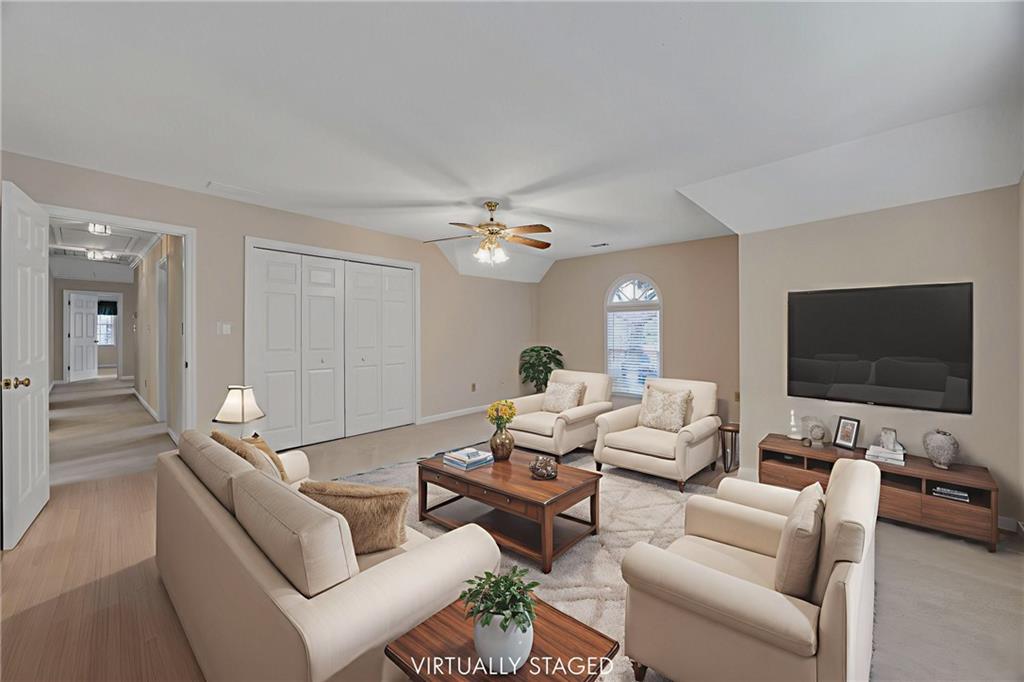 4355 Summit View