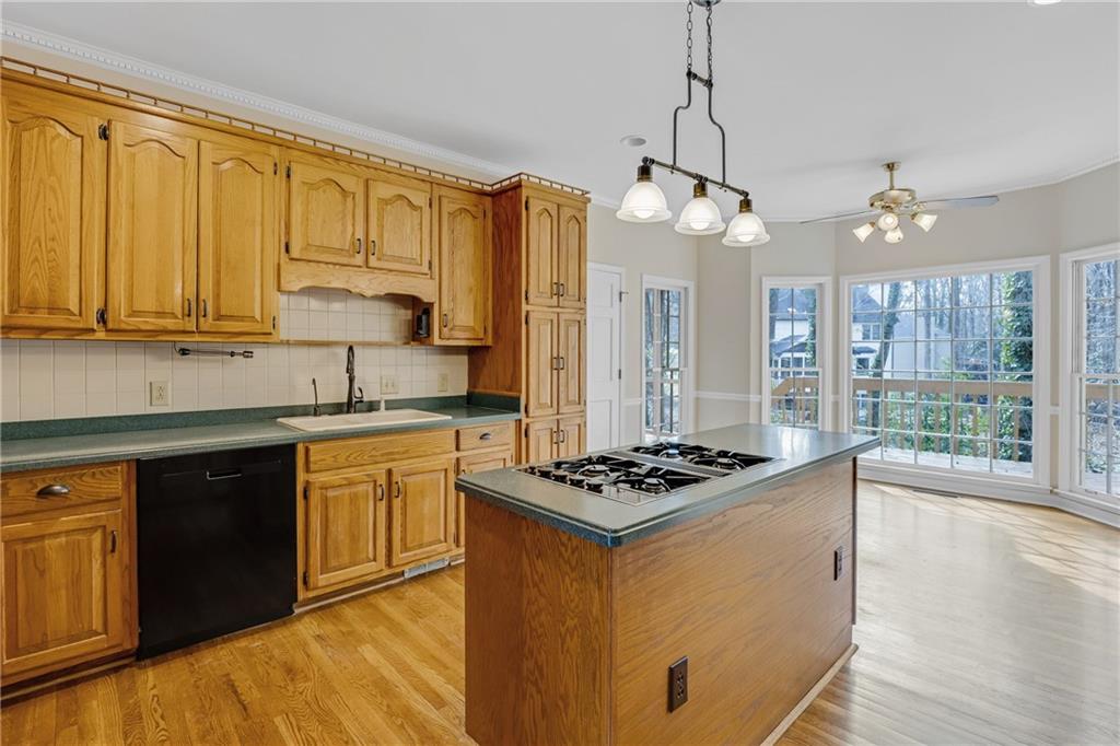 4355 Summit View