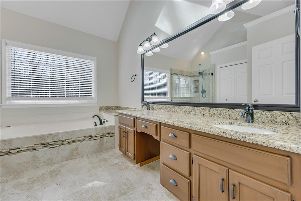 4355 Summit View