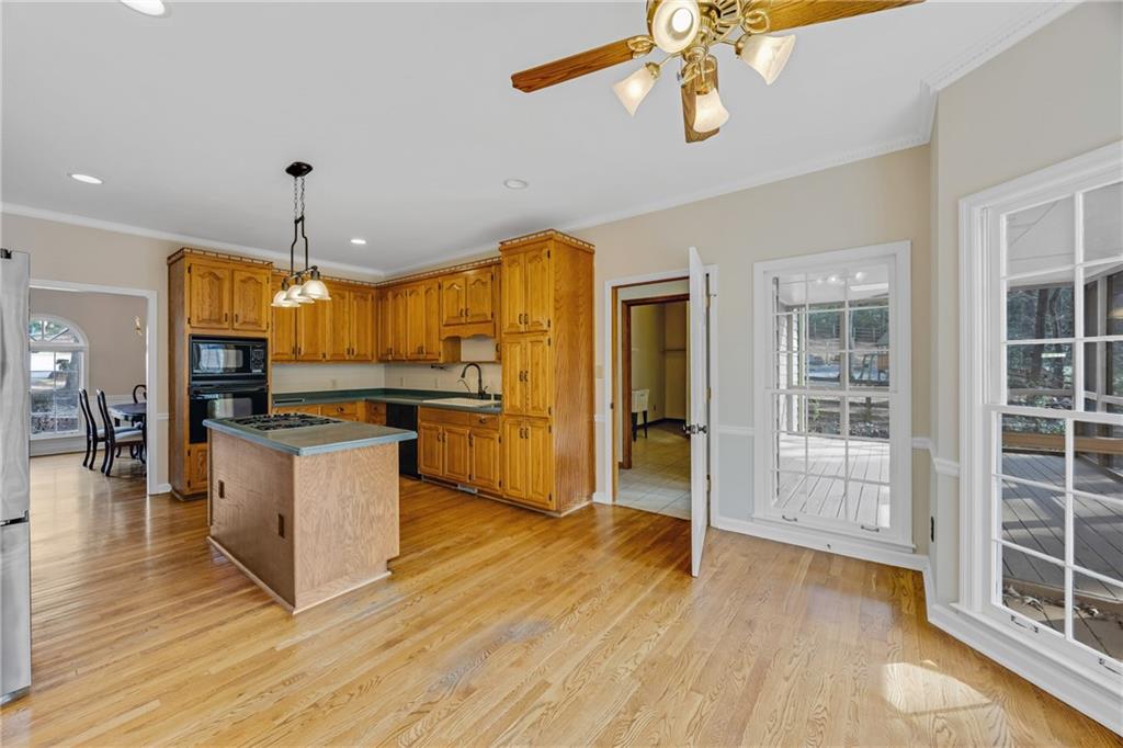 4355 Summit View