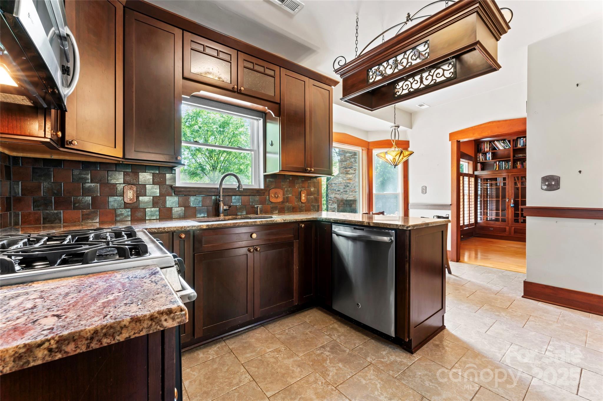 1536 Bear Mountain Road