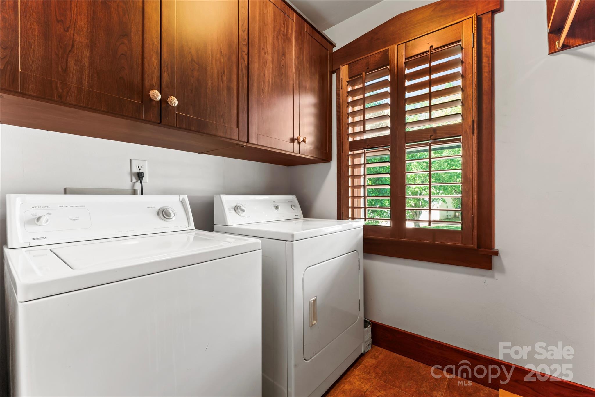 1536 Bear Mountain Road