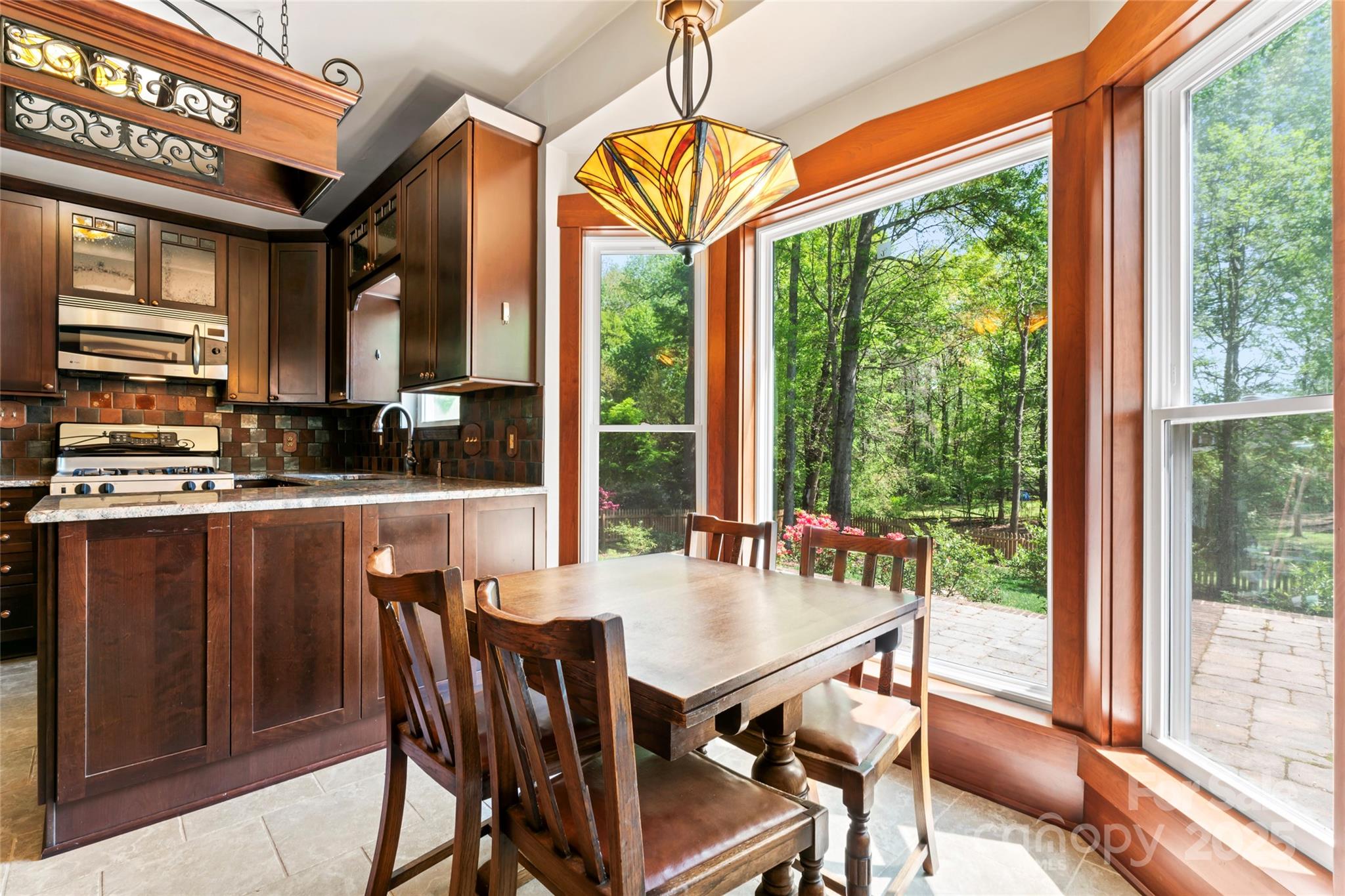 1536 Bear Mountain Road