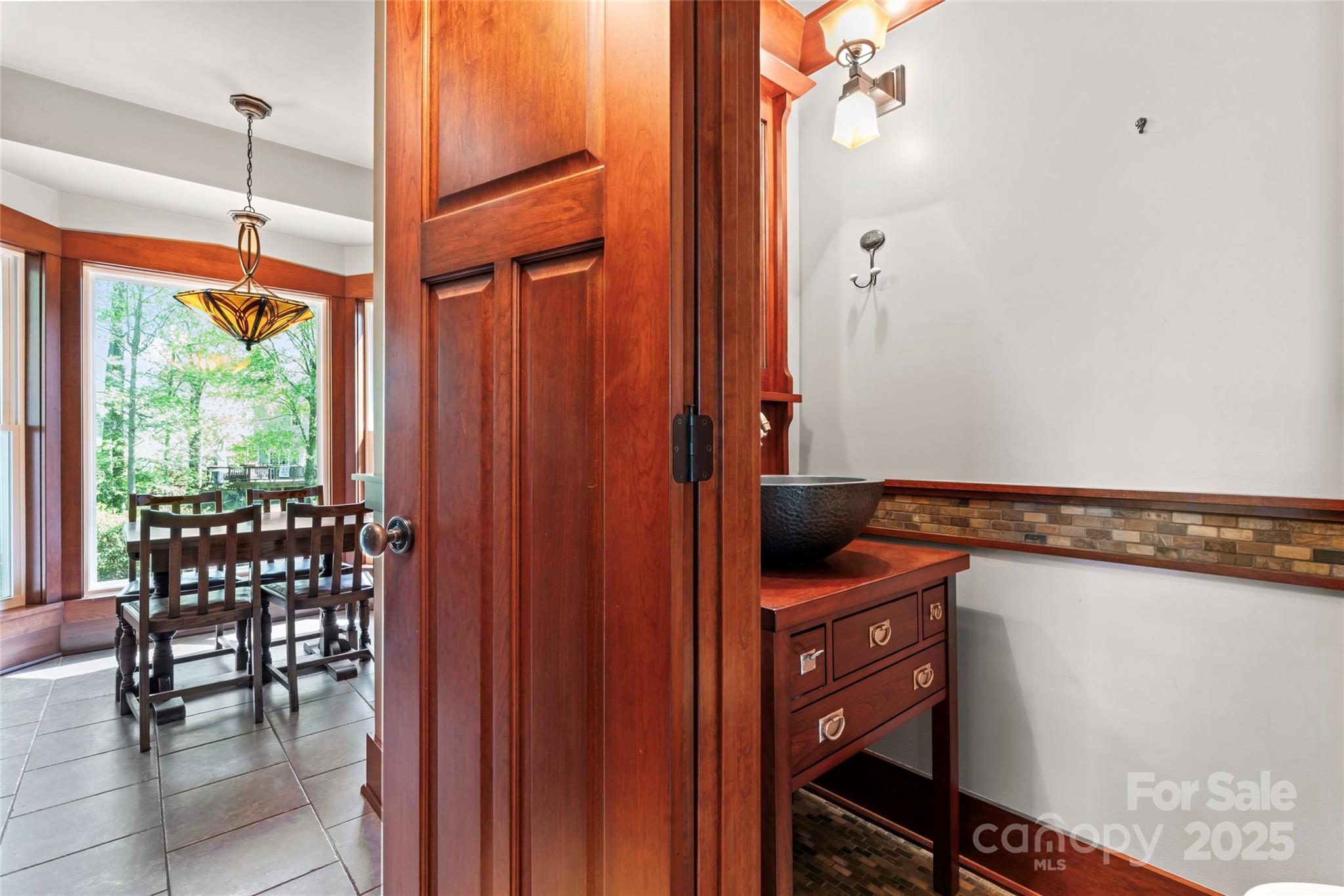 1536 Bear Mountain Road