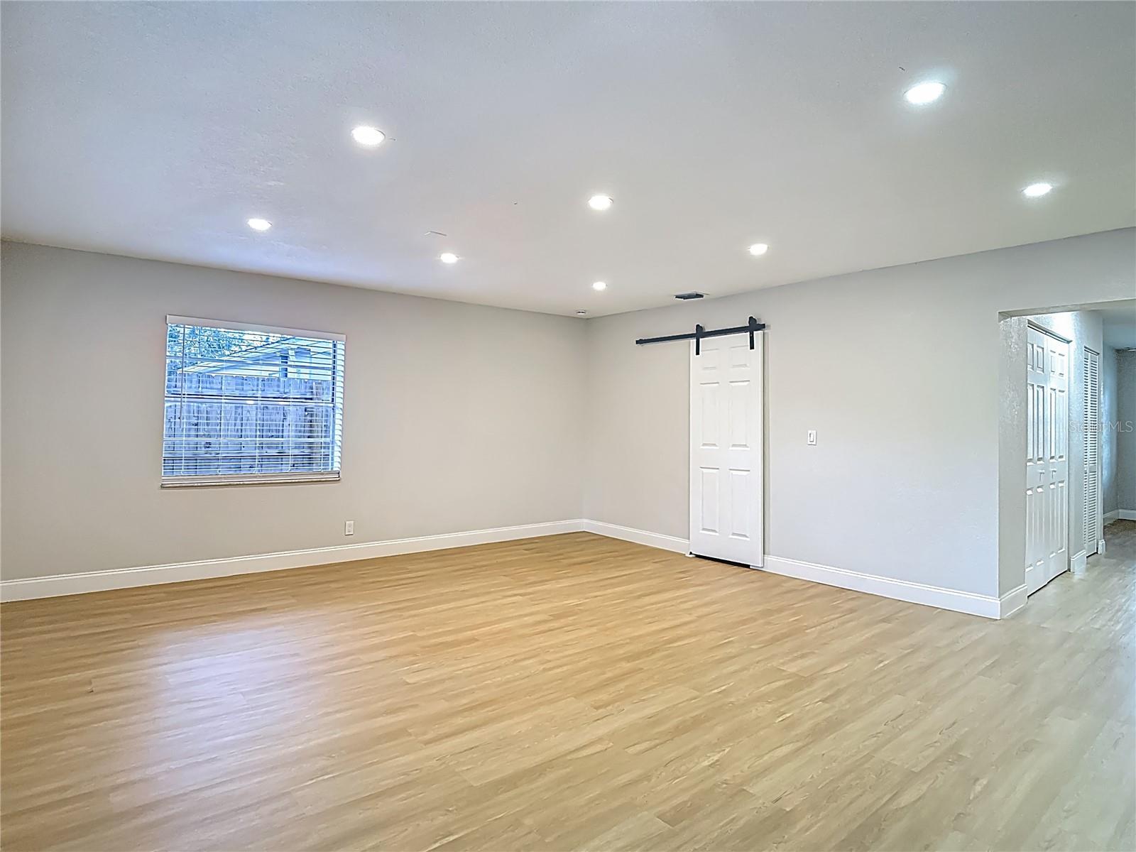 4202 W BAY VISTA AVE