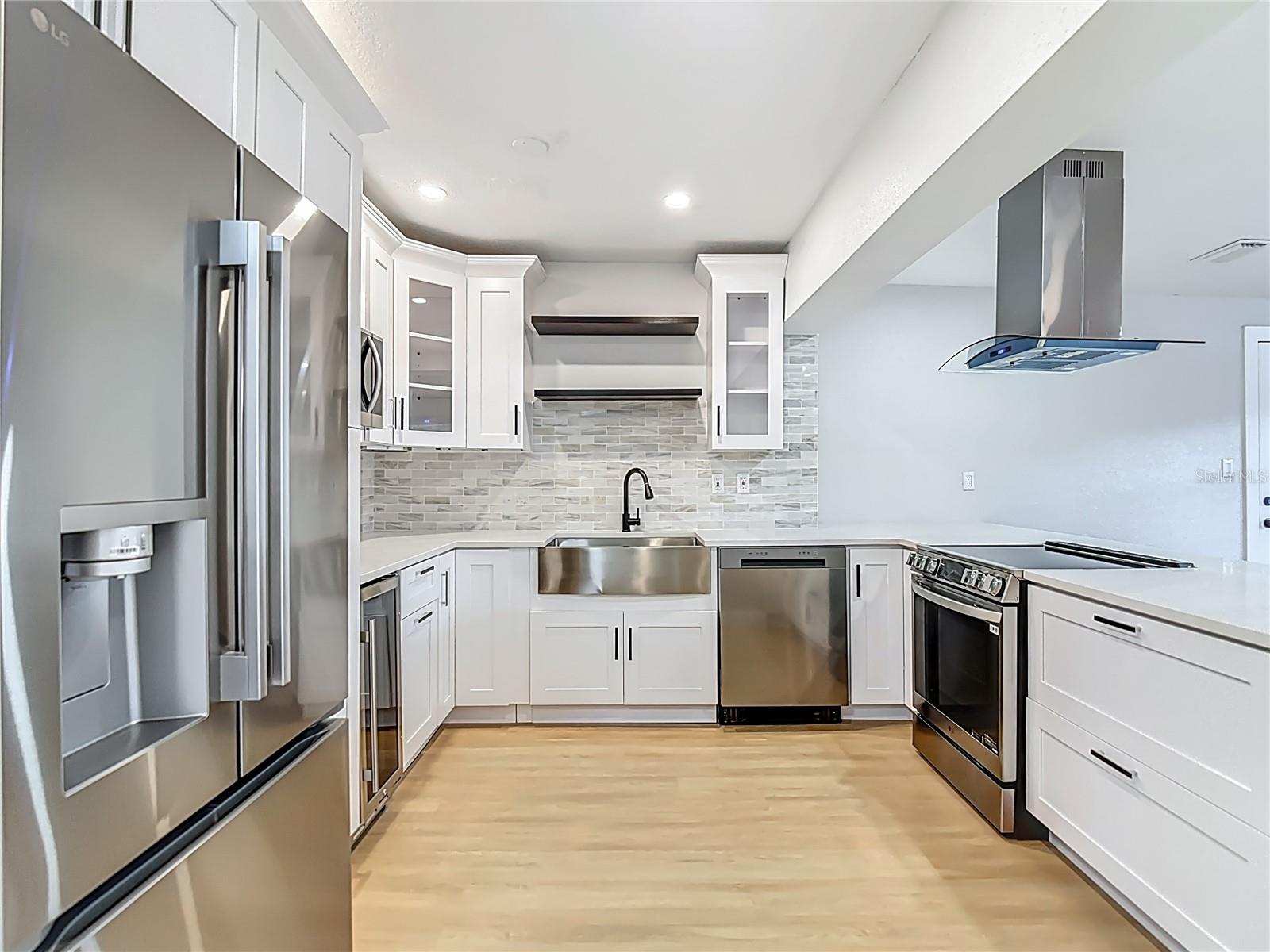 4202 W BAY VISTA AVE