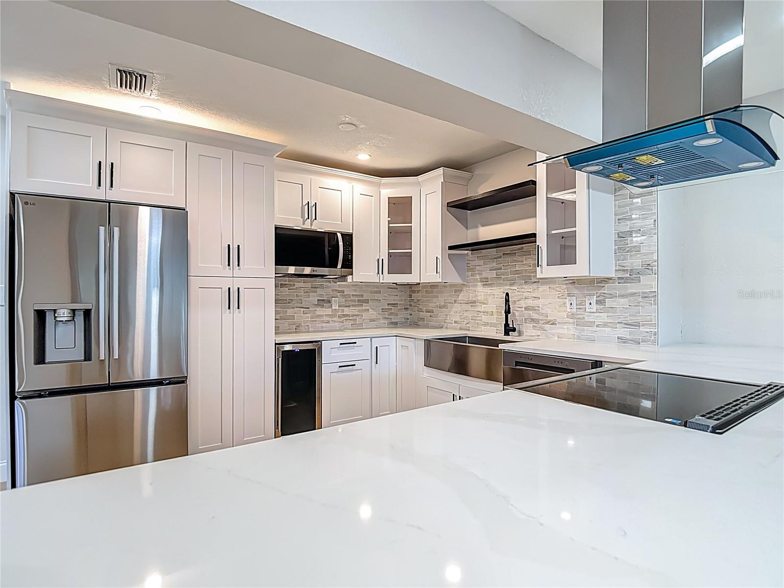 4202 W BAY VISTA AVE