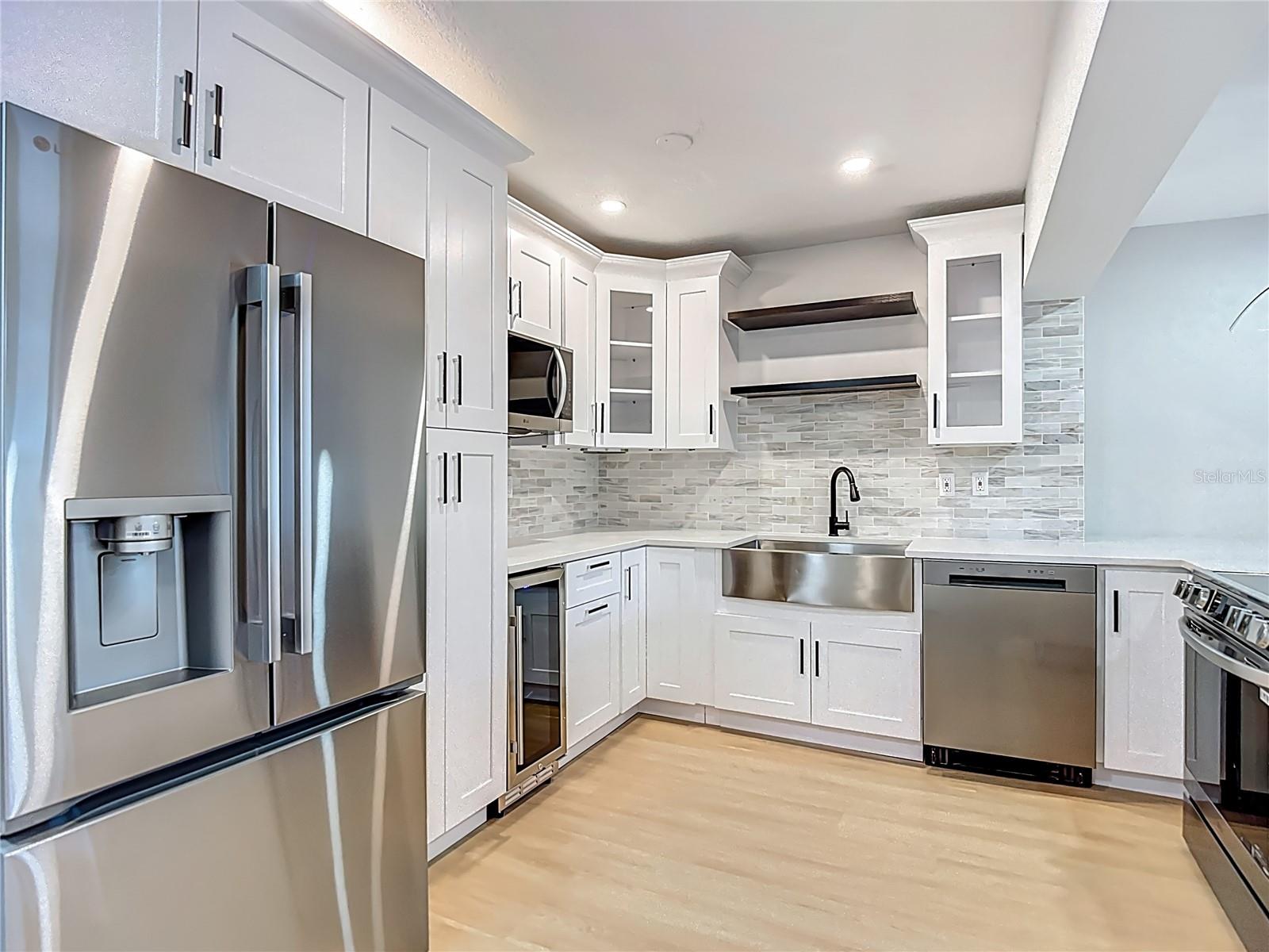 4202 W BAY VISTA AVE