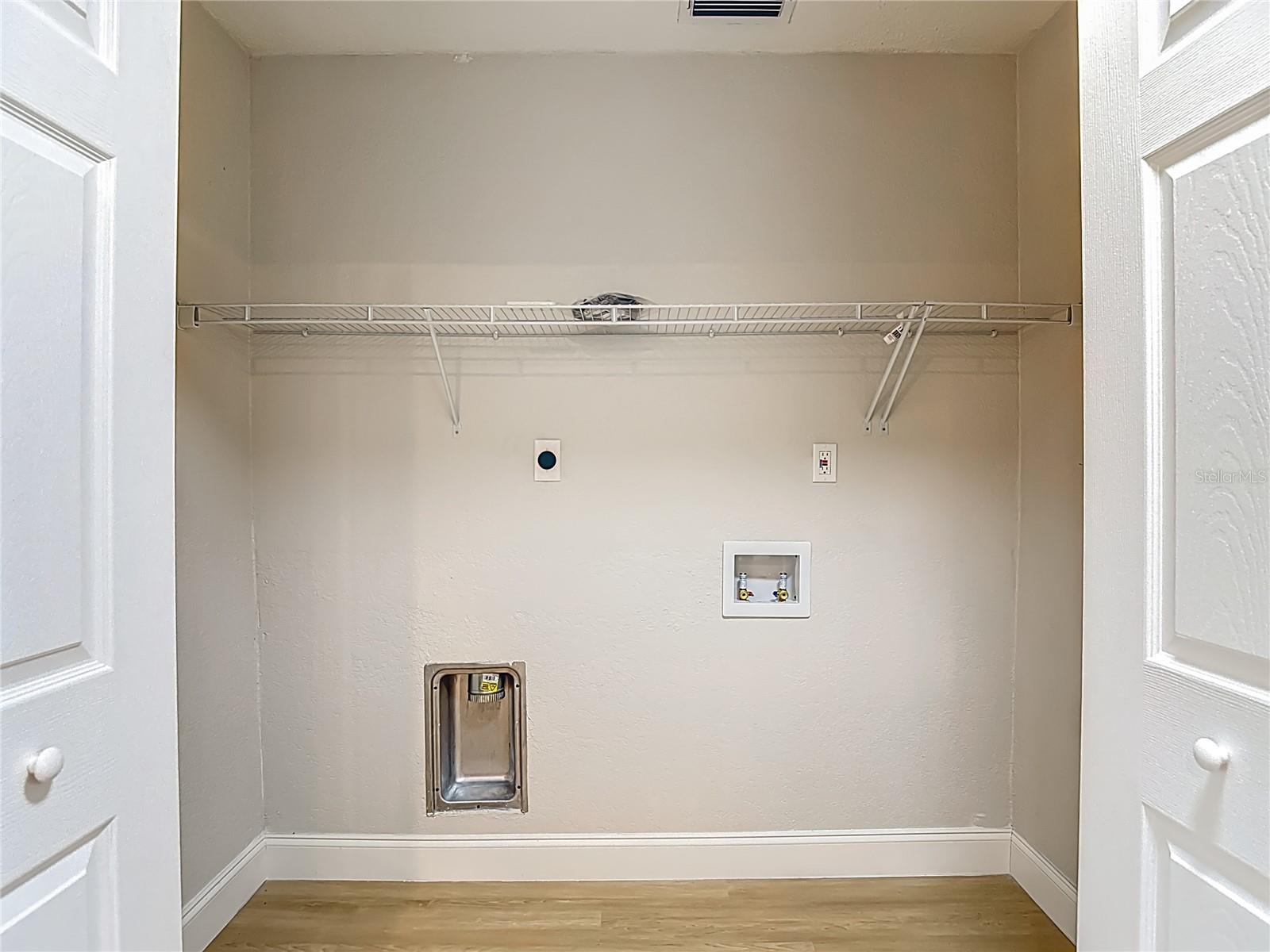 4202 W BAY VISTA AVE