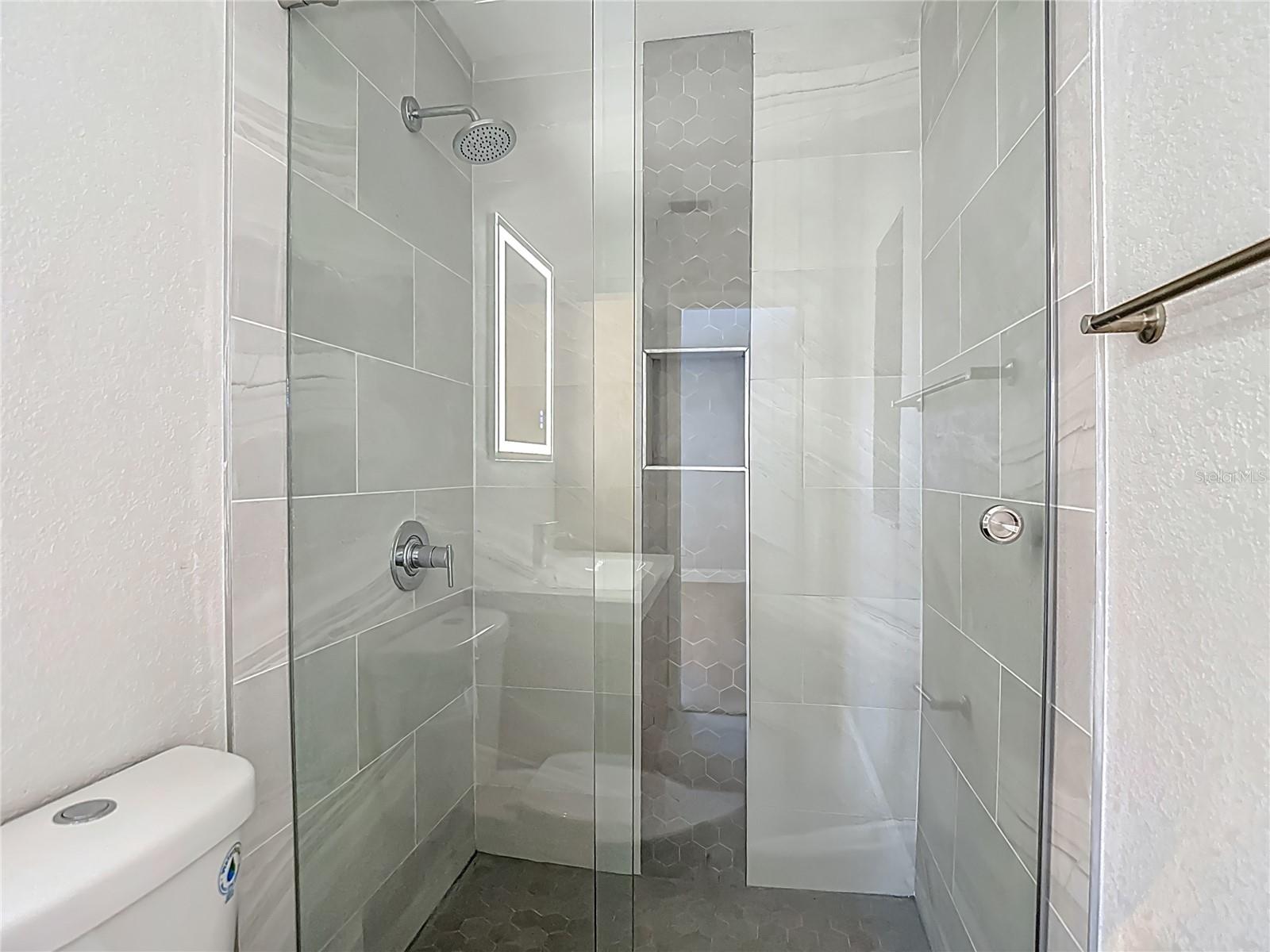 4202 W BAY VISTA AVE