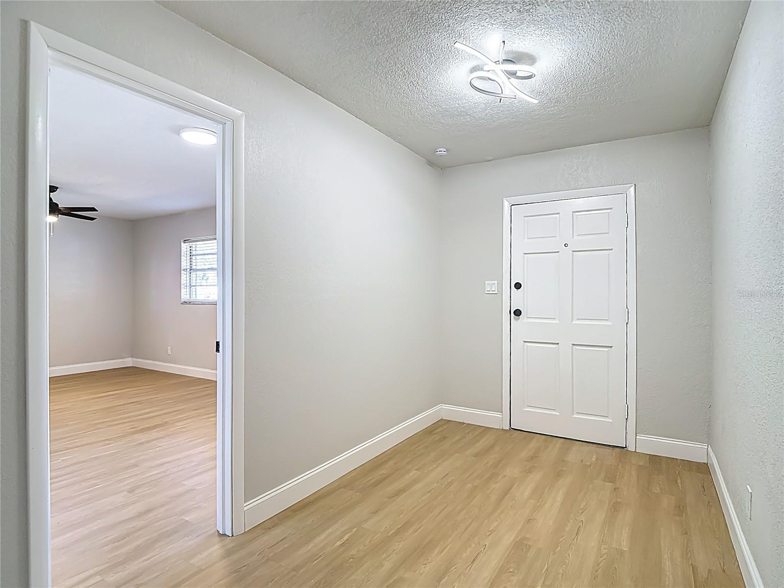 4202 W BAY VISTA AVE