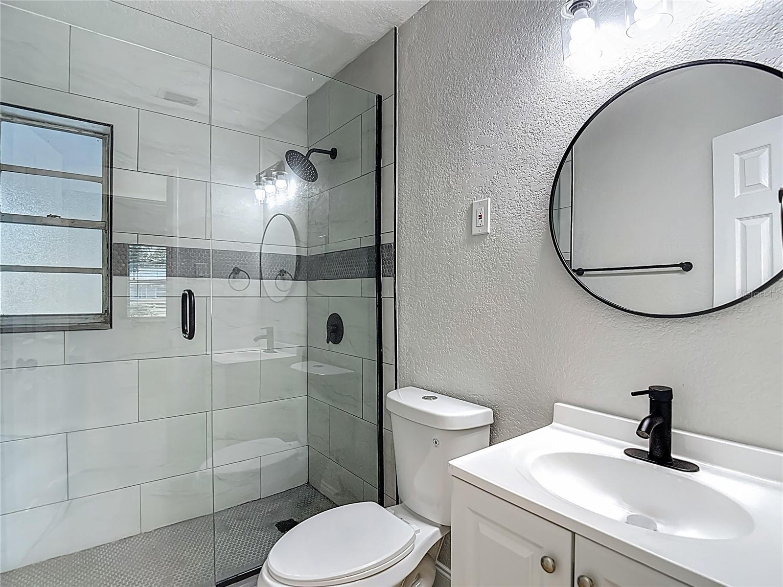 4202 W BAY VISTA AVE