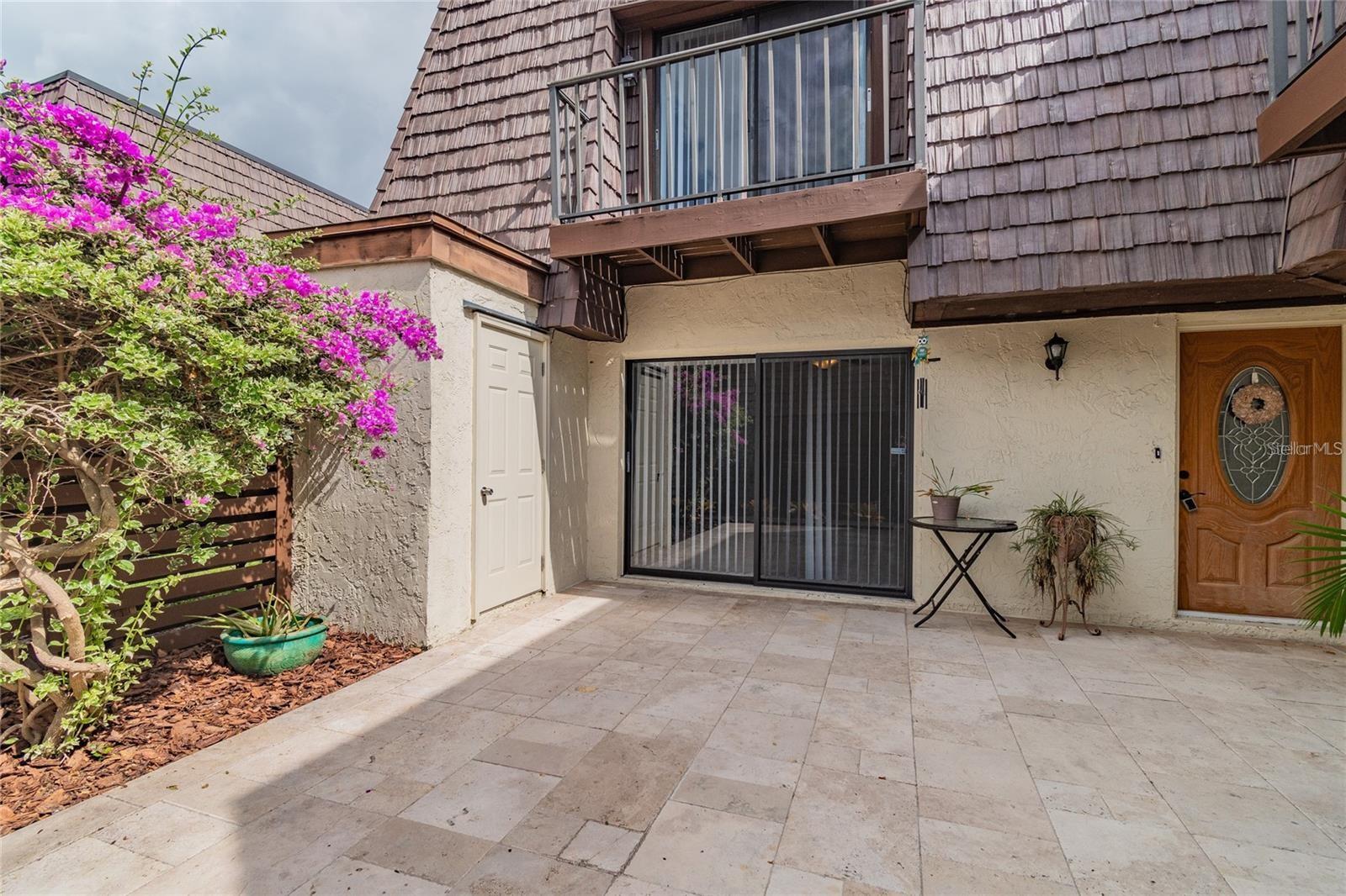 15440 E POND WOODS DR