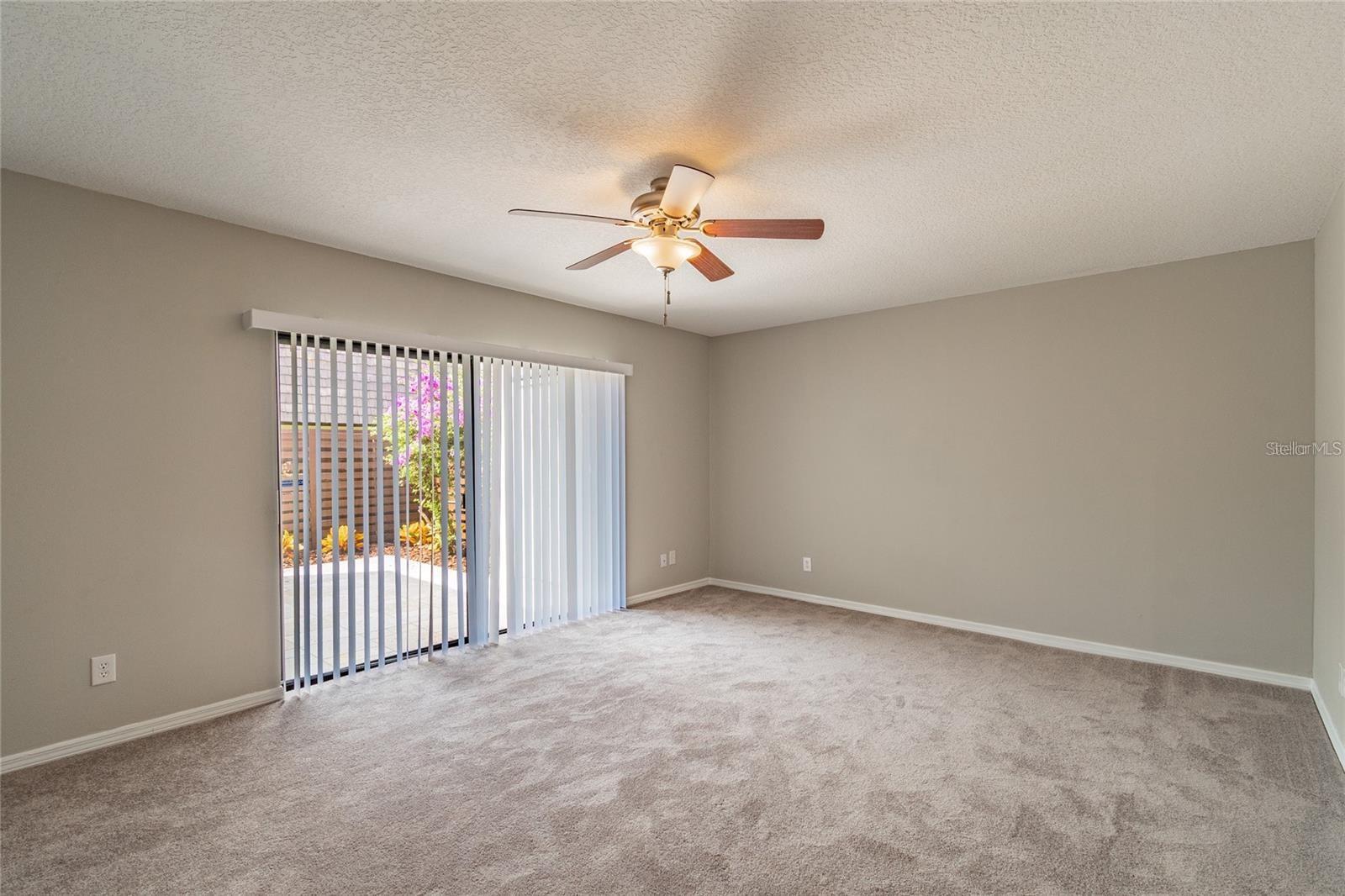 15440 E POND WOODS DR