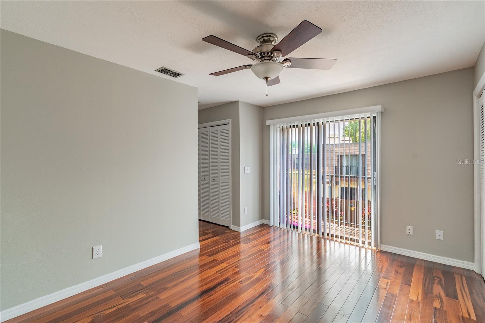 15440 E POND WOODS DR