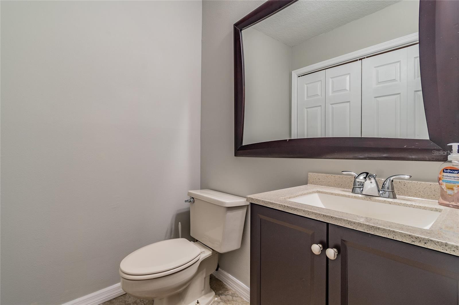 15440 E POND WOODS DR