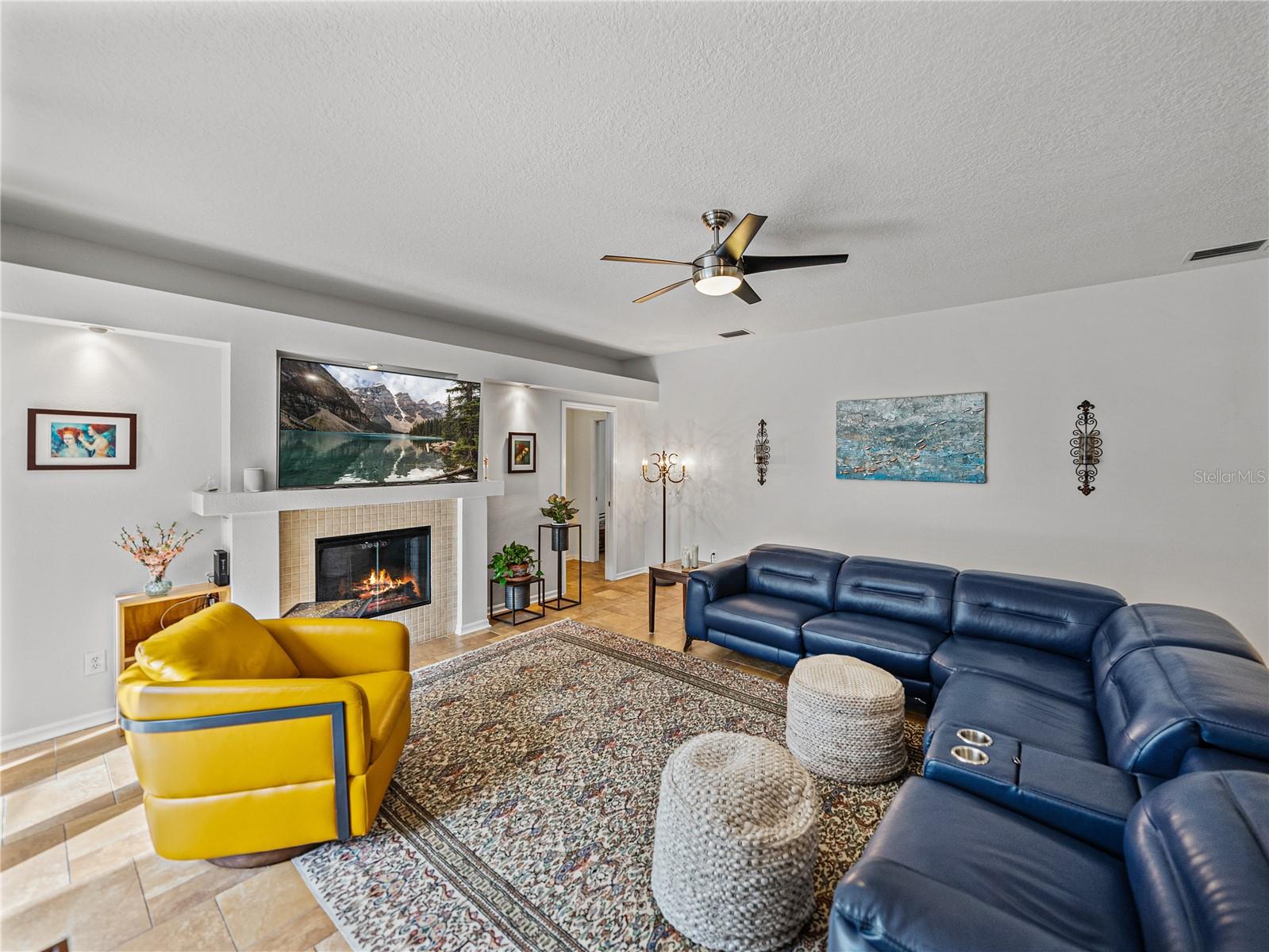 8784 ASHWORTH DR