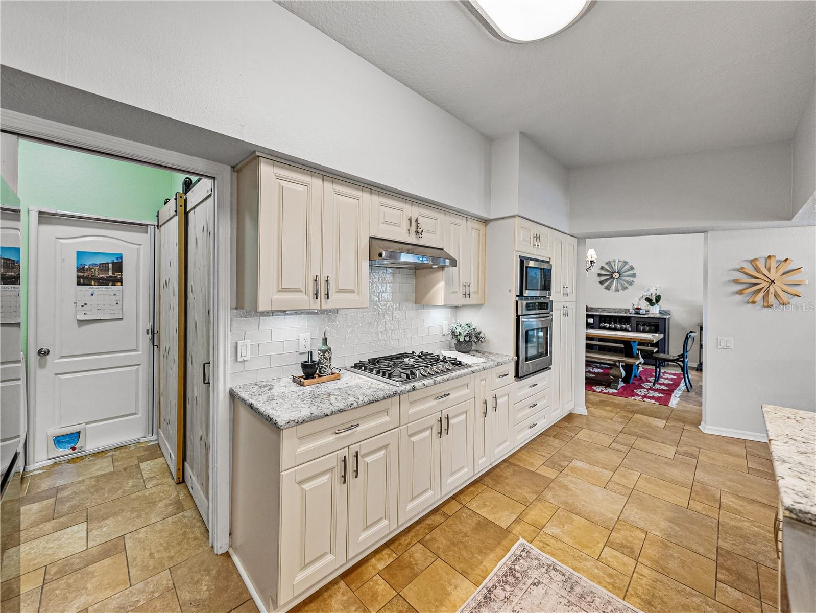 8784 ASHWORTH DR