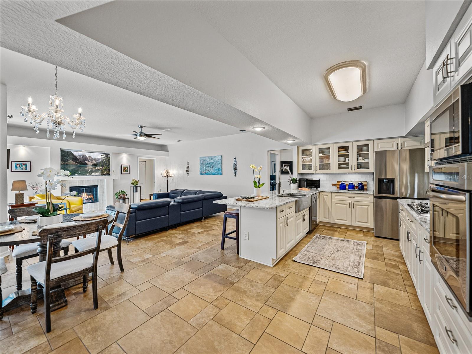 8784 ASHWORTH DR