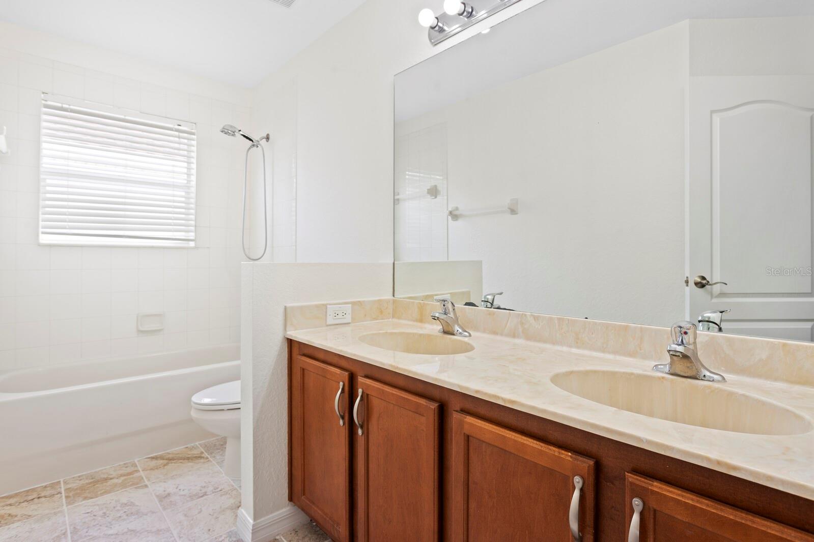 20123 BAY CEDAR AVE