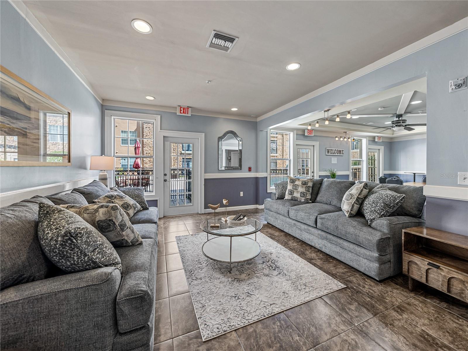 4221 W SPRUCE ST #2302