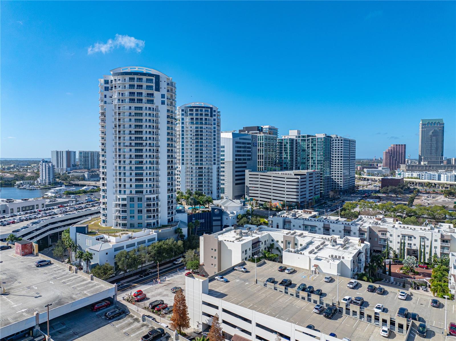 4221 W SPRUCE ST #2302