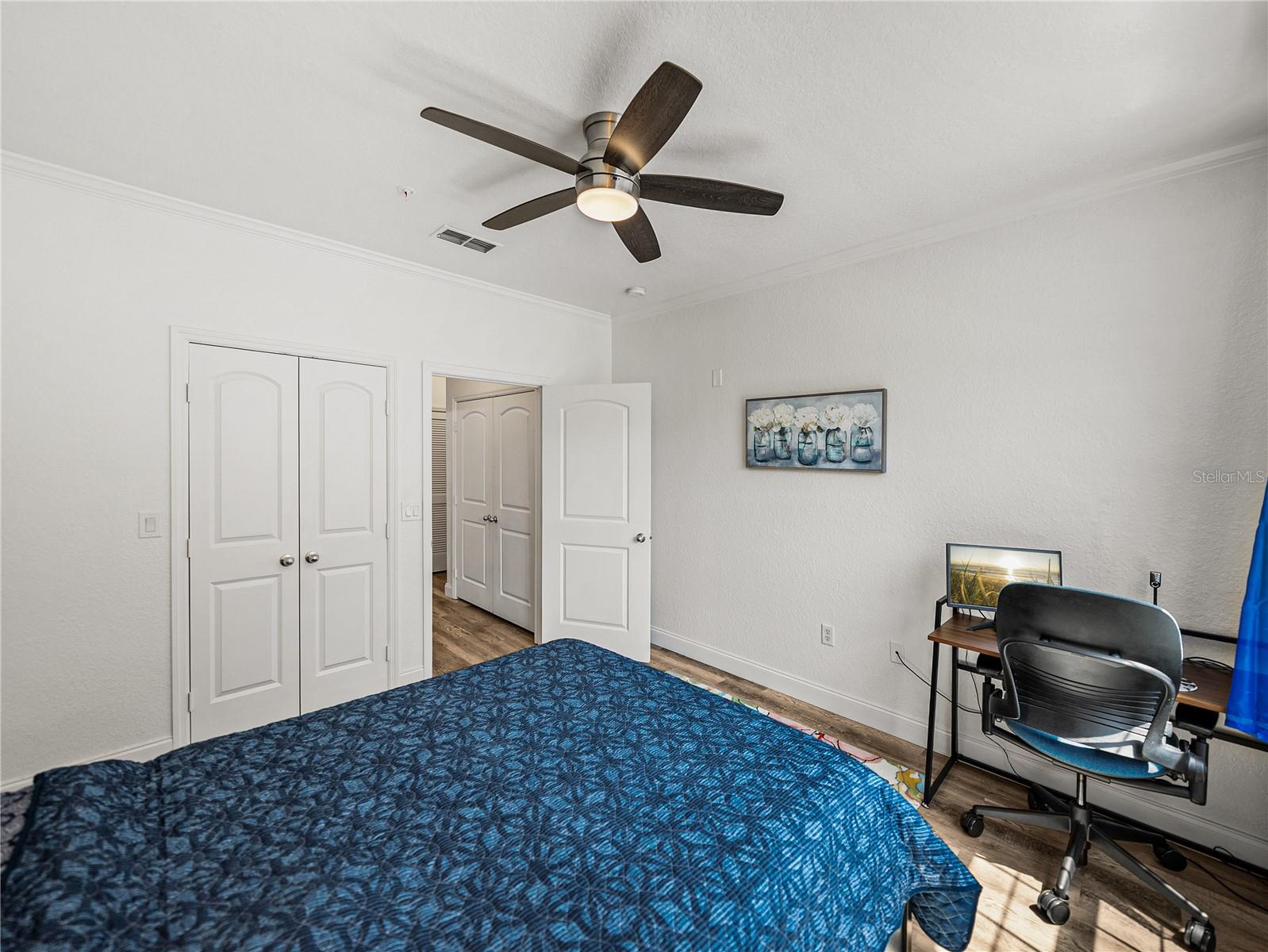 4221 W SPRUCE ST #2302