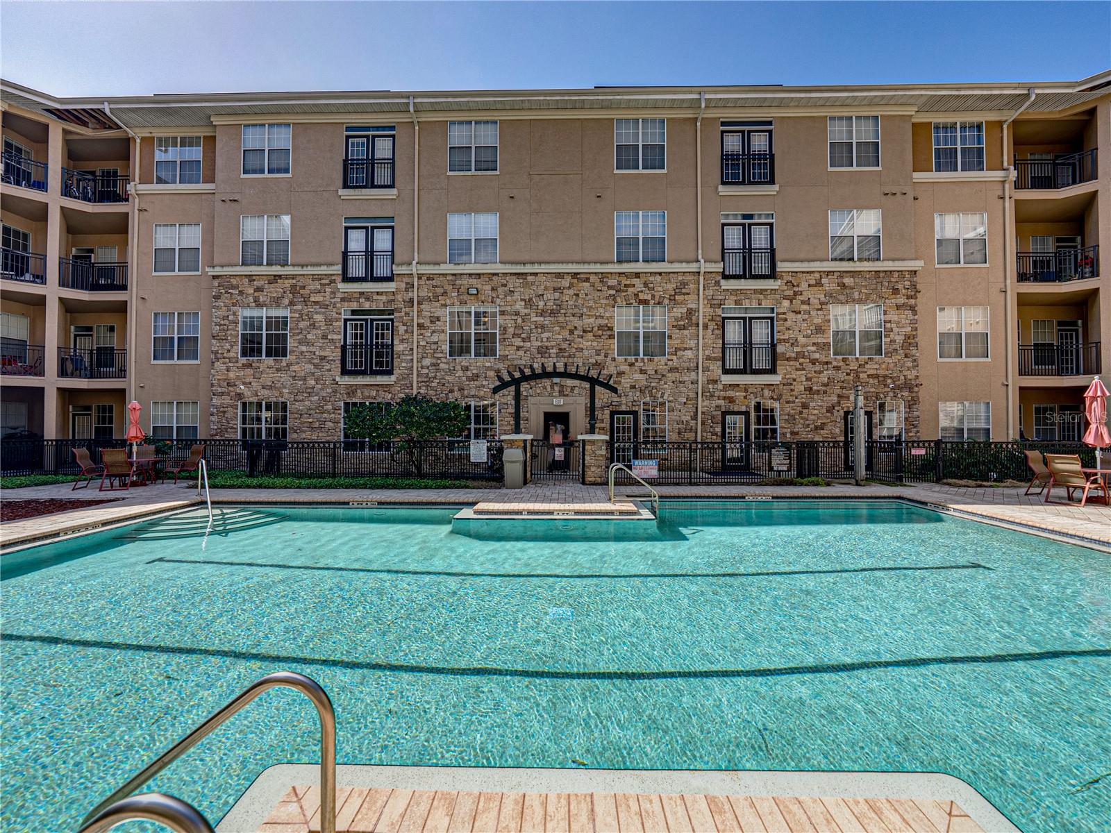 4221 W SPRUCE ST #2302