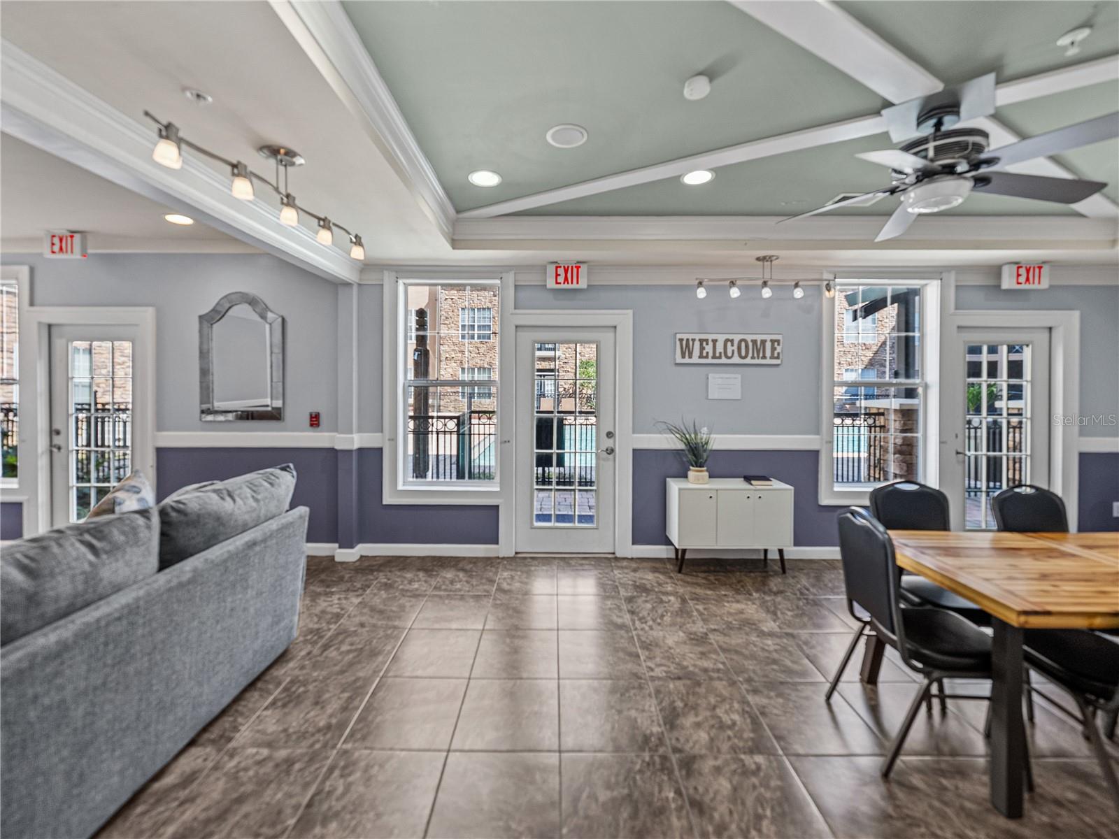 4221 W SPRUCE ST #2302