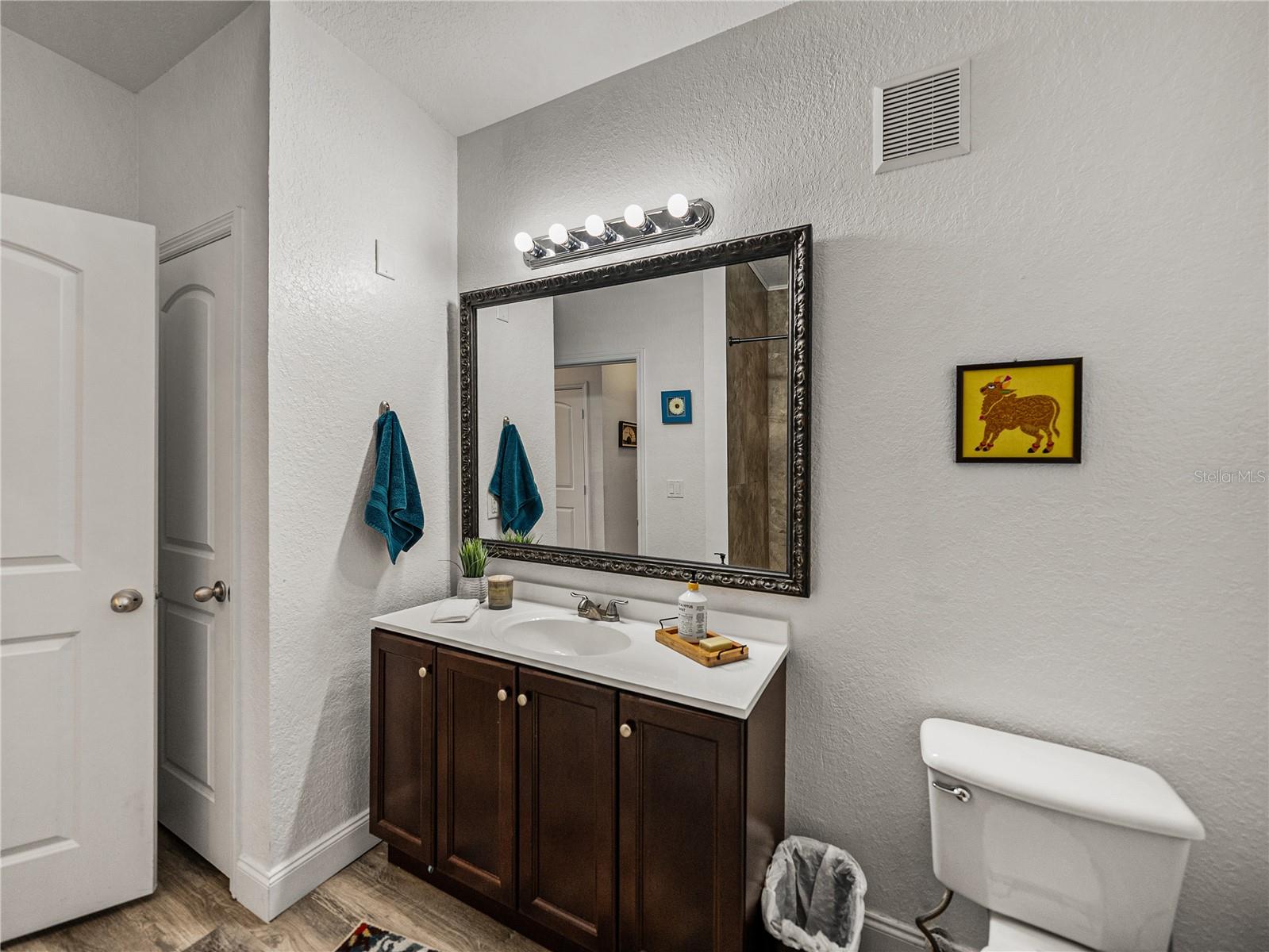 4221 W SPRUCE ST #2302