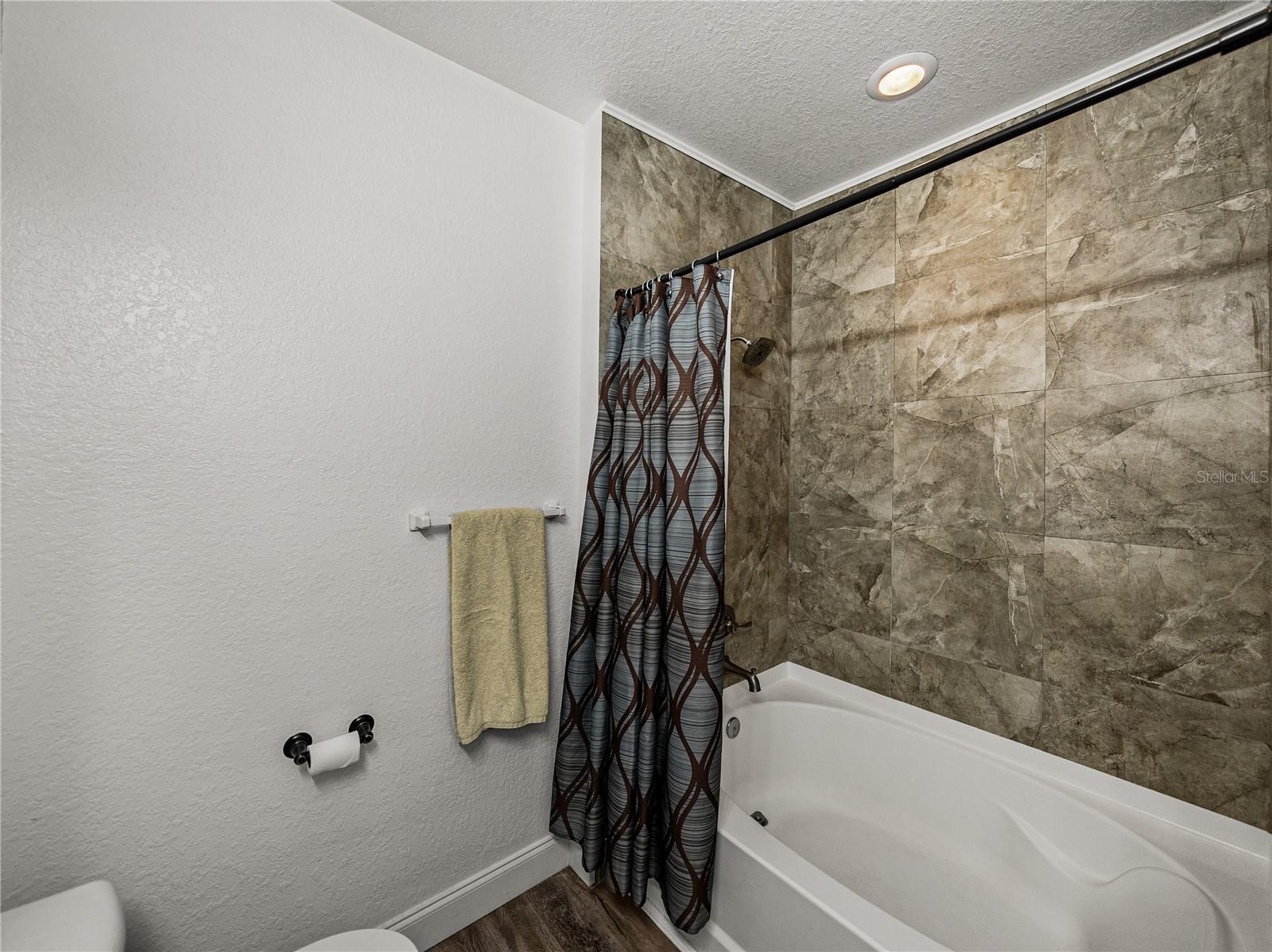 4221 W SPRUCE ST #2302