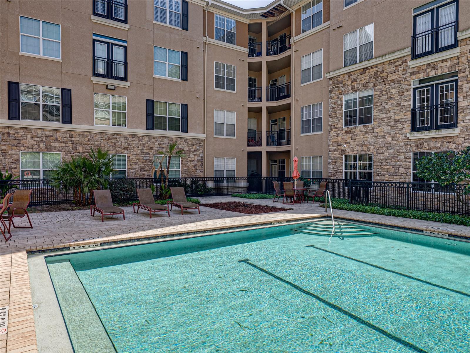 4221 W SPRUCE ST #2302