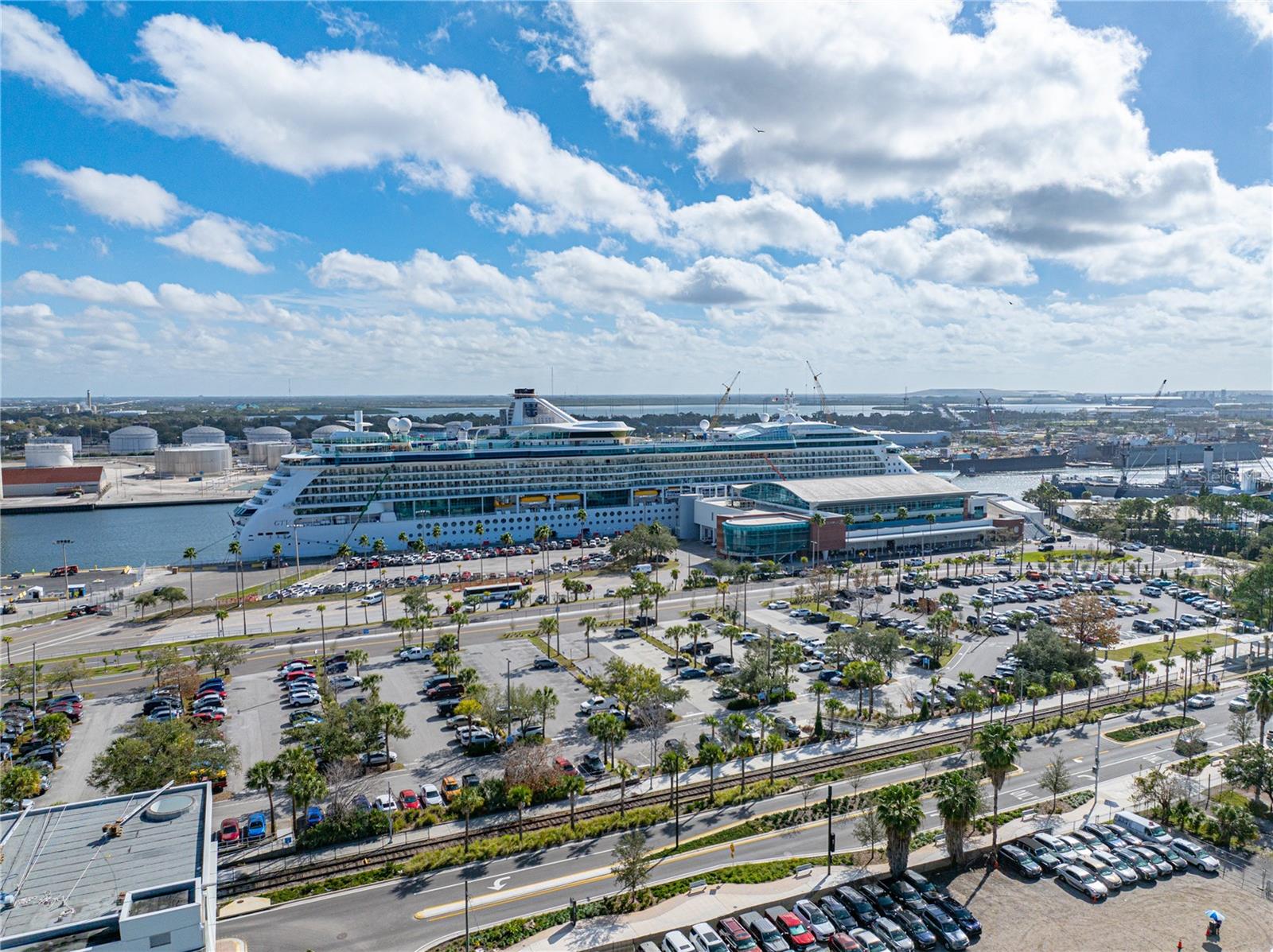 4221 W SPRUCE ST #2302