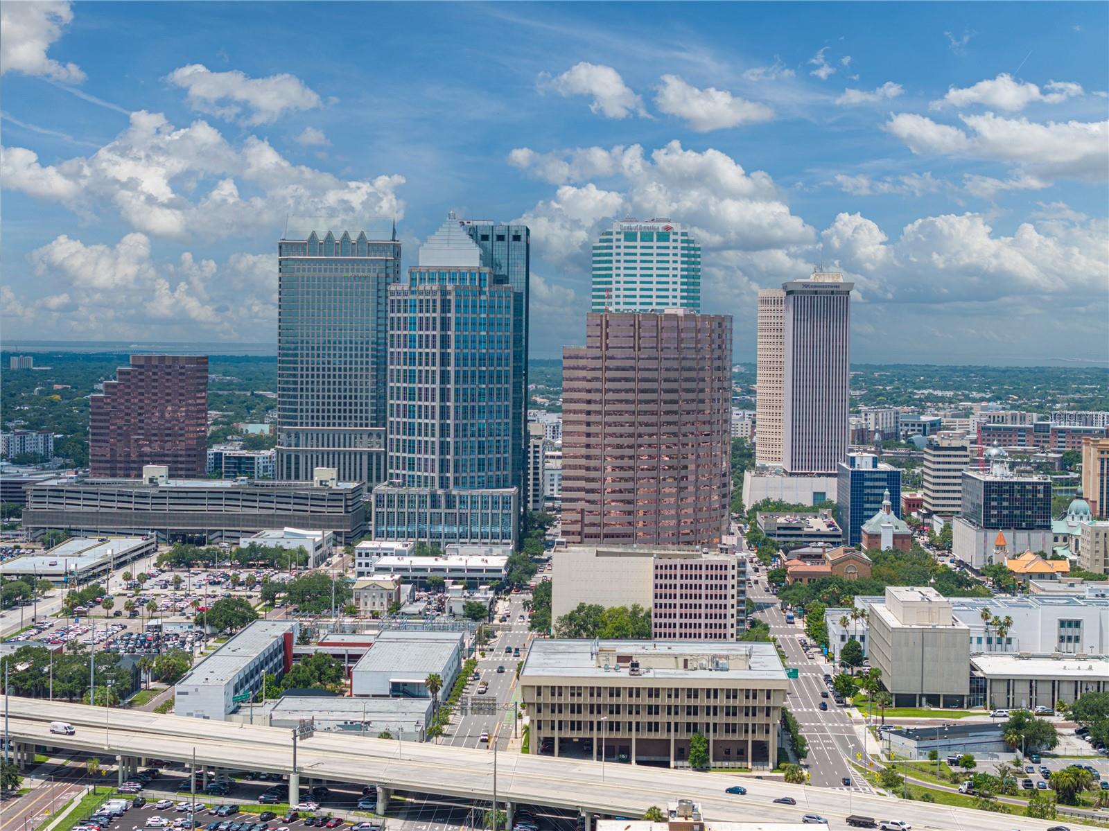 4221 W SPRUCE ST #2302