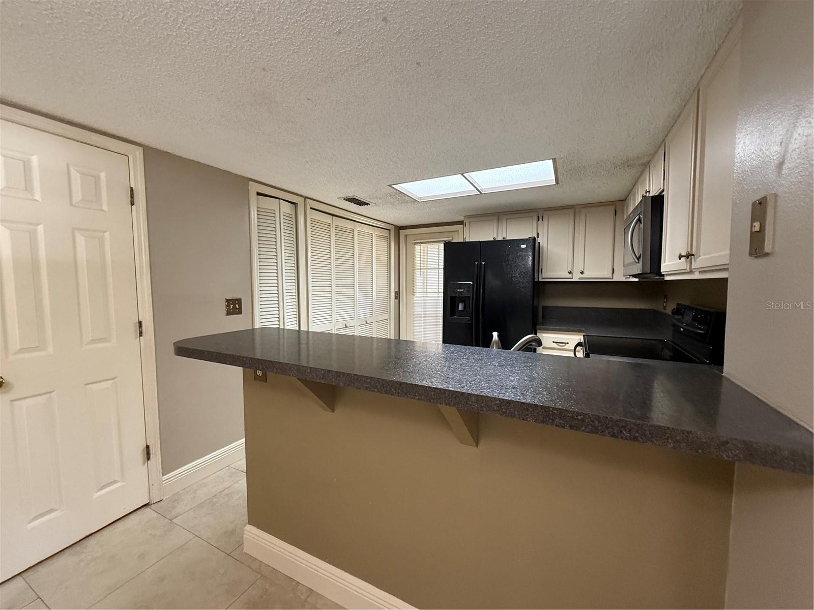 2201 FLETCHERS POINT CIR