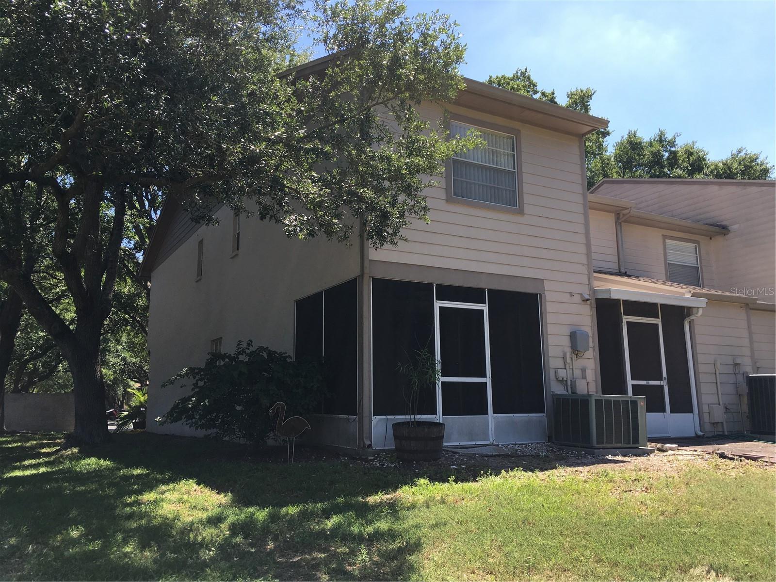 2201 FLETCHERS POINT CIR