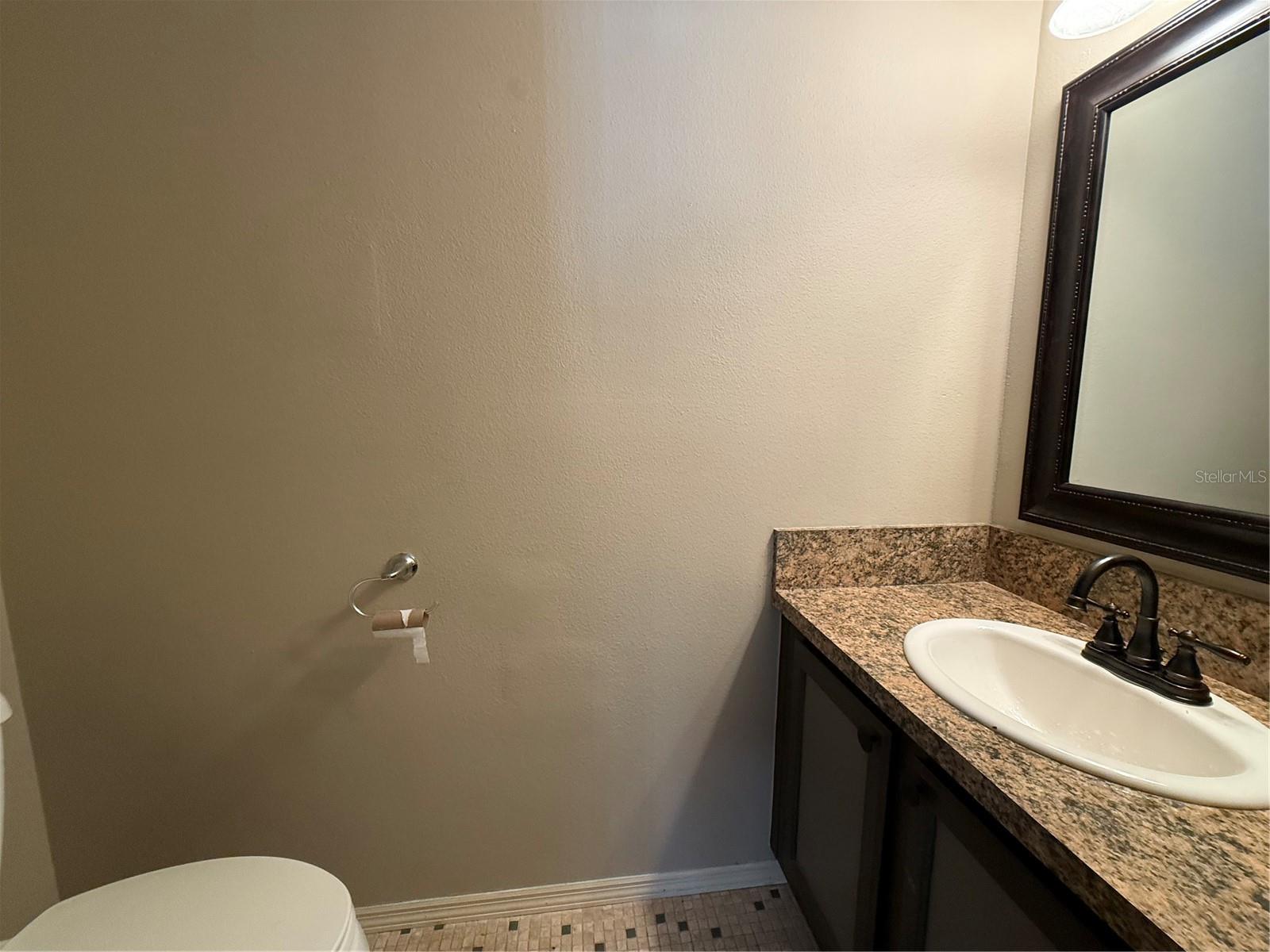 2201 FLETCHERS POINT CIR