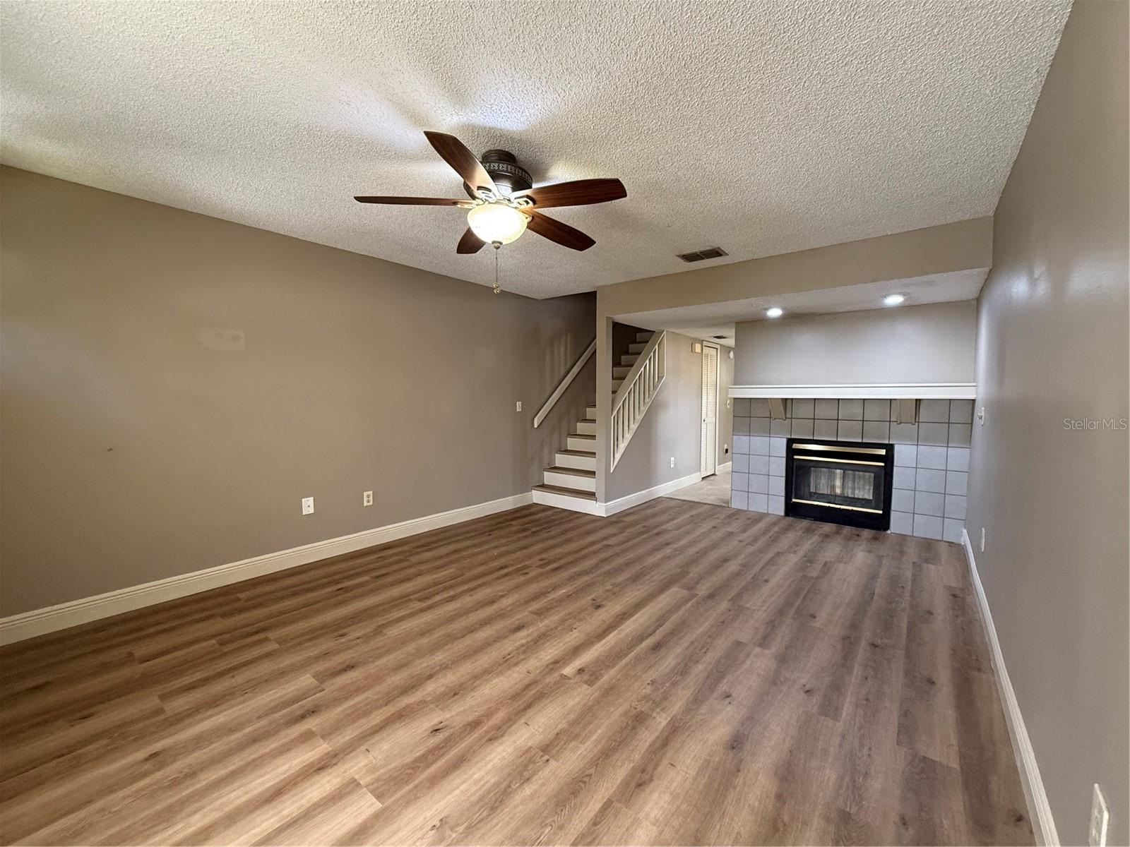 2201 FLETCHERS POINT CIR