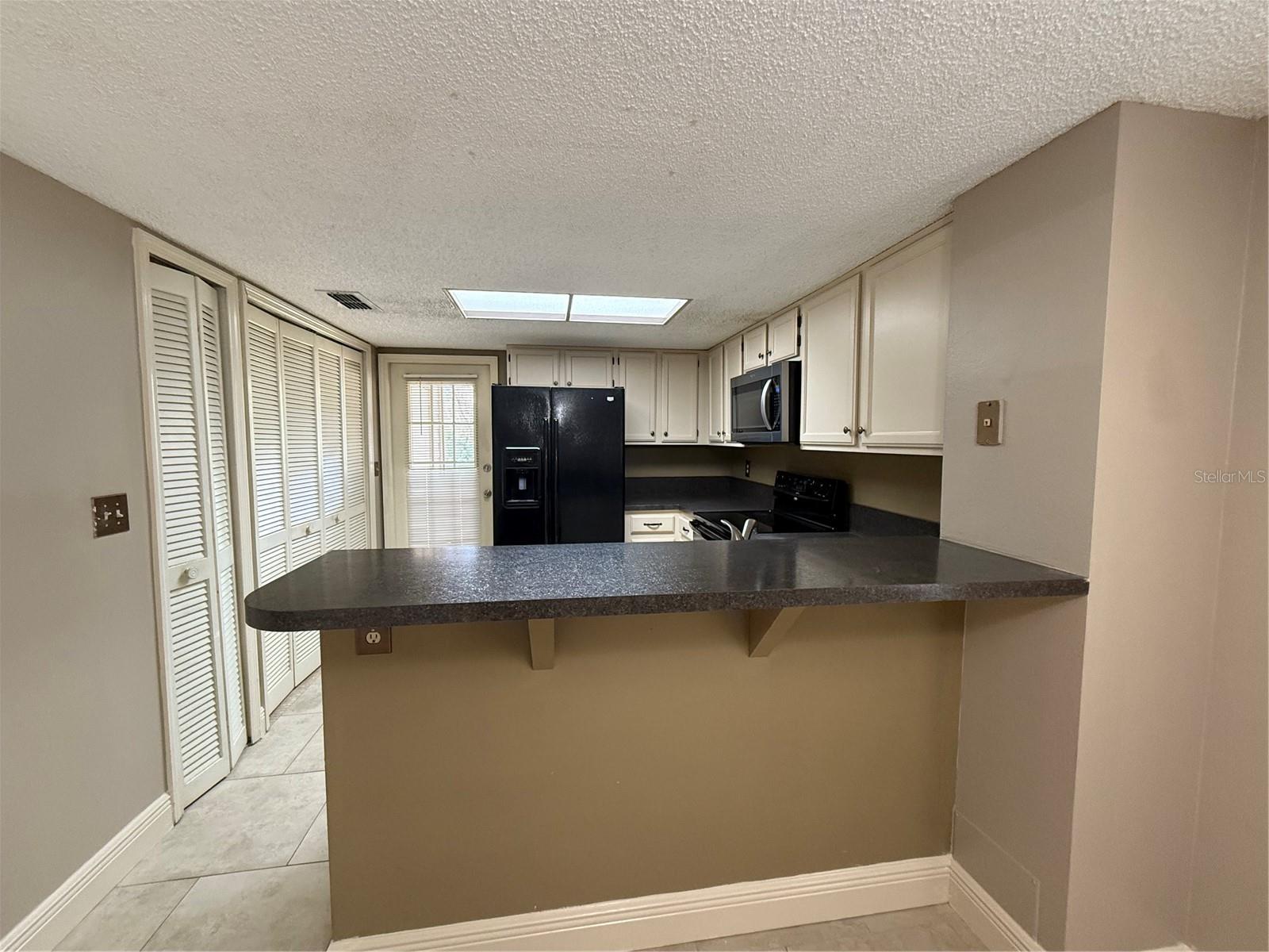 2201 FLETCHERS POINT CIR