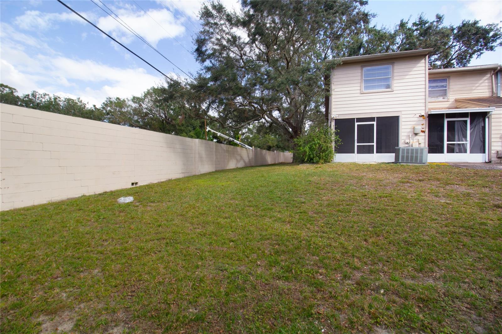 2201 FLETCHERS POINT CIR