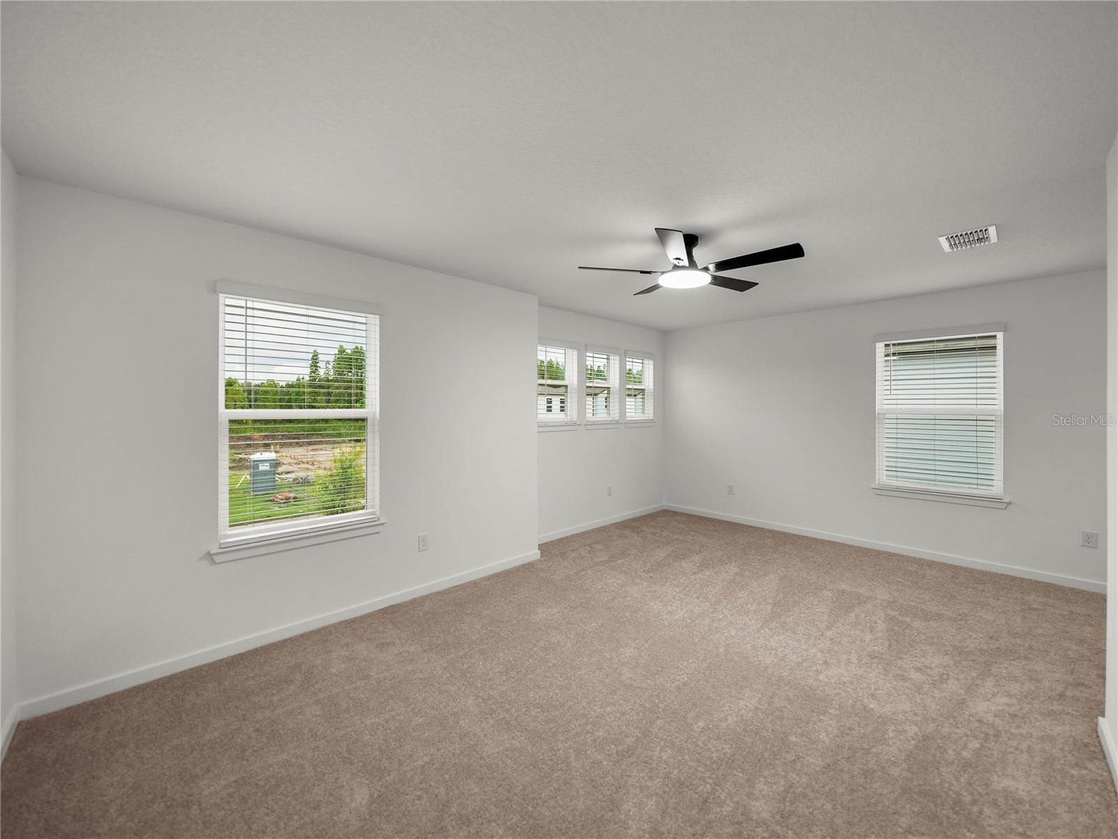1076 KISTNA DR